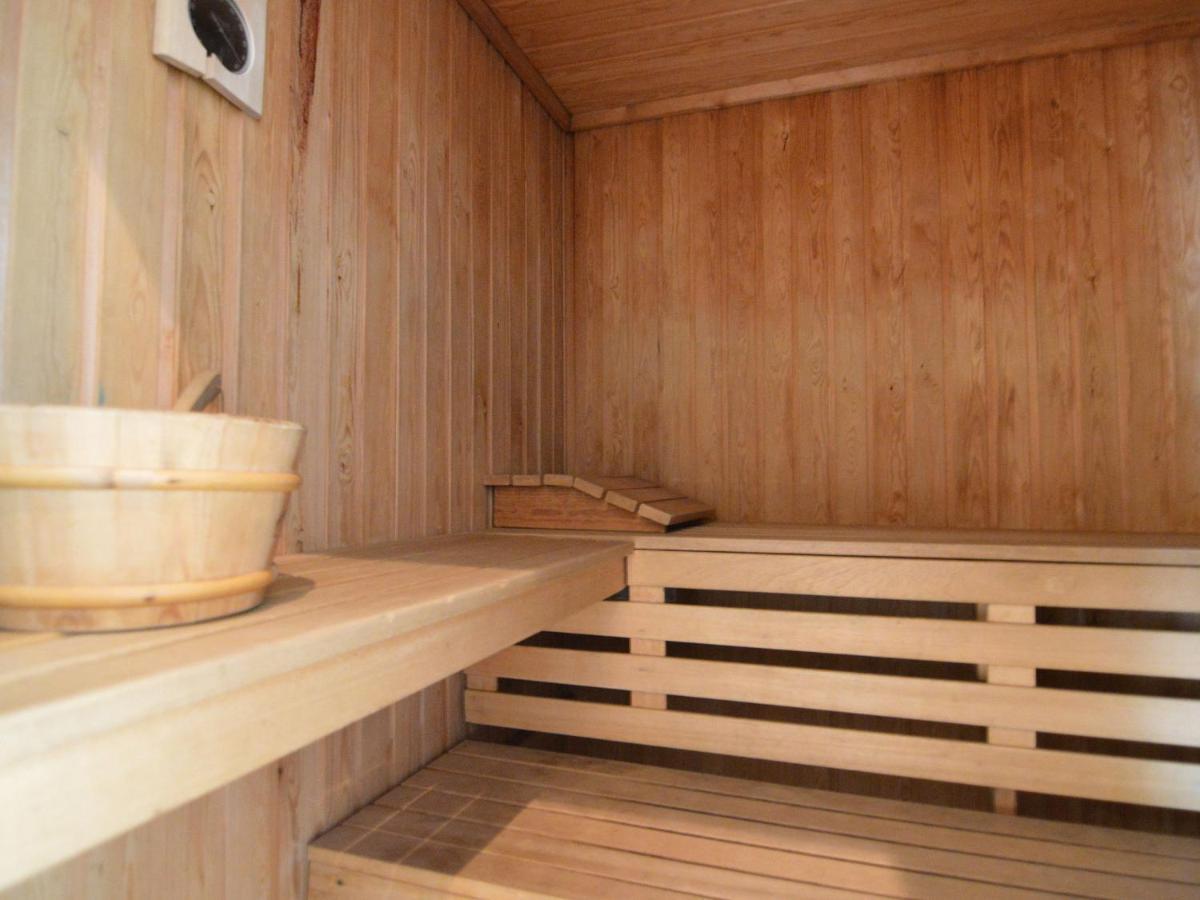 Holiday Home With Pool Sauna Lunteren Eksteriør bilde